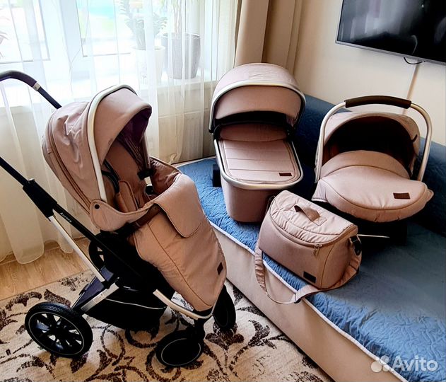 Коляска 3 в 1 Carrello Aurora