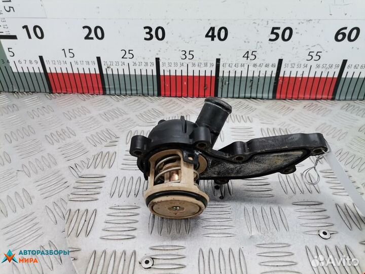 Корпус термостата Audi A6 4F/C6 2007 06E121111H