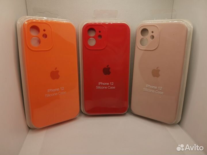 Чехол на iPhone 12