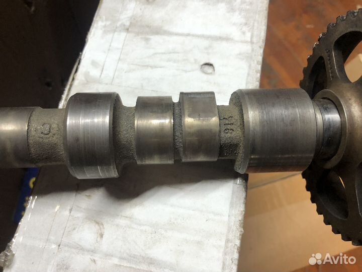 Распредвал с шестерней и коромысло сборе k7m, k7j