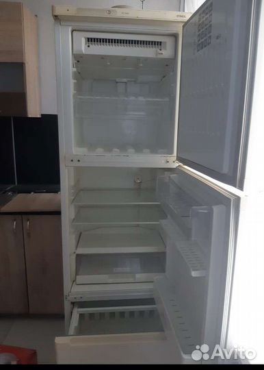 Холодильник трехкамерный