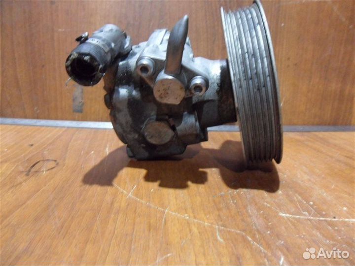 Насос гидроусилителя руля 8K0145153F Audi A4 B8