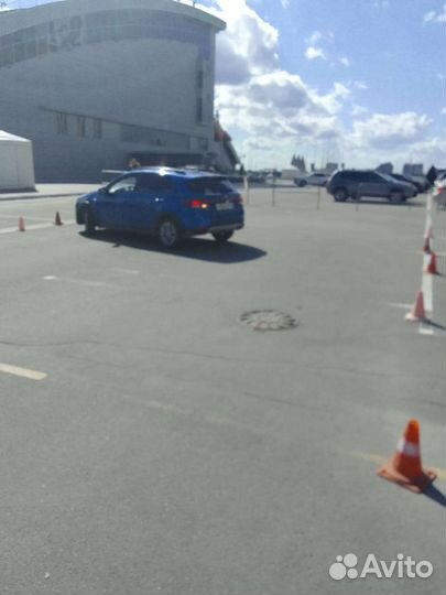 Инструктор по вождению.Автомат