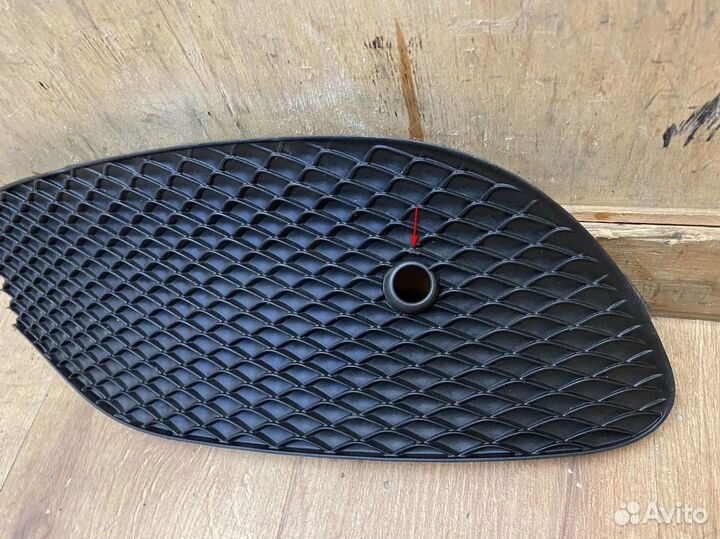 Решётка в бампер левая Mercedes W213 E-Klasse