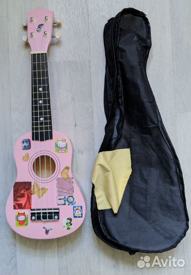 Укулеле с чехлом