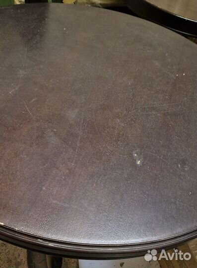 Стол обеденный