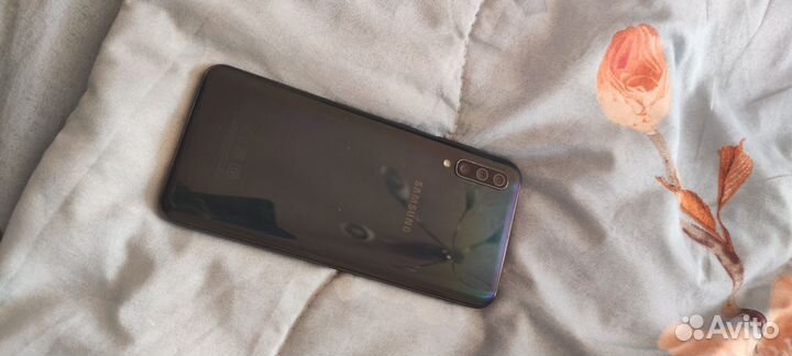 Samsung Galaxy A50, 6/128 ГБ