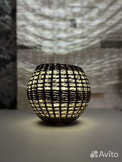 Светильник плетеный