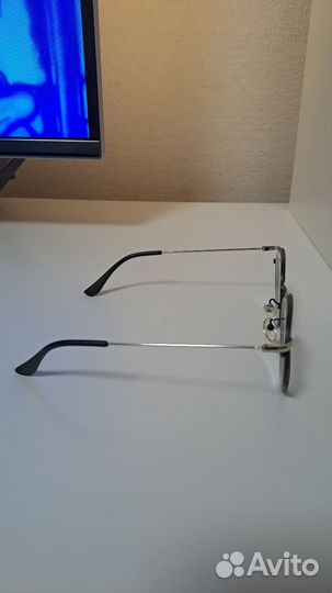 Очки на минус 1 (корригирующие)