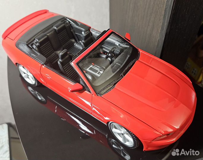 Ford Mustang GT, 2010, 1:18