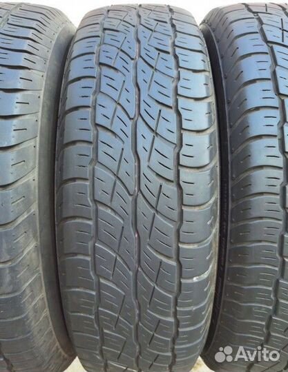 Bridgestone Dueler H/T 687 215/70 R16 99H