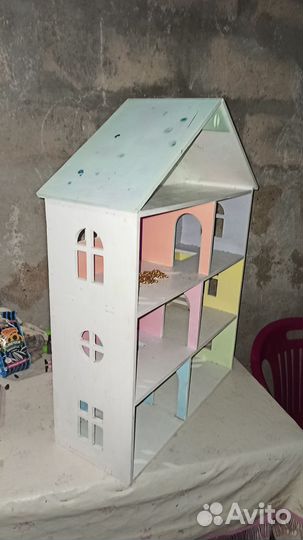 Домик кукольный