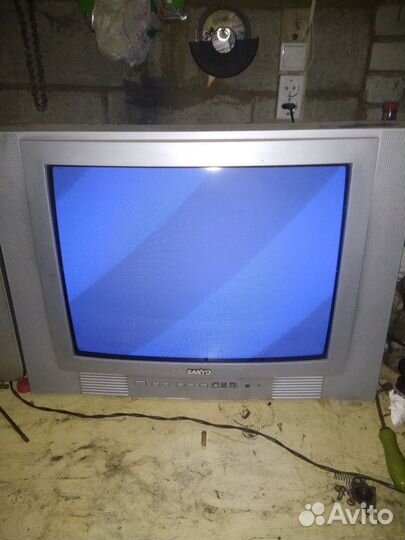 Телевизор бу sanyo