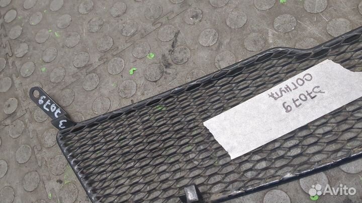 Решетка радиатора Volkswagen Passat 5, 1997