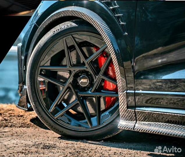 Кованые диски R23 на Audi RSQ8 RS6