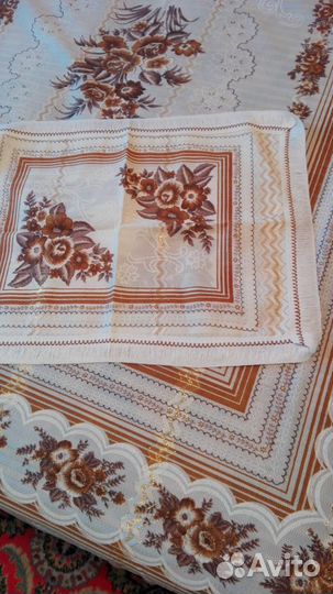 Покрывало с 2 нав. для подушек,на кровать, новое