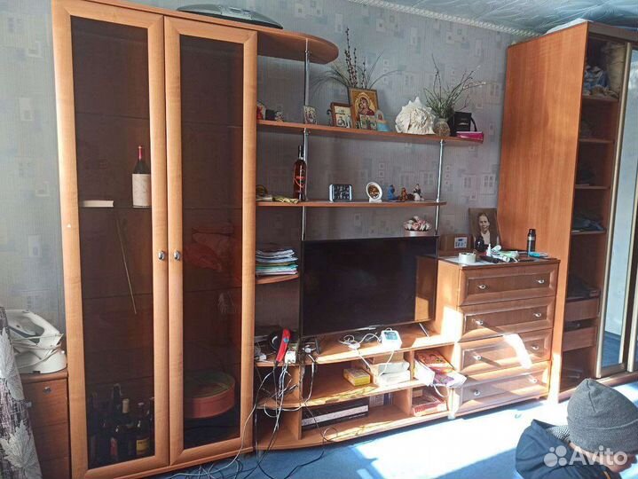 Стенка в гостиную со шкафом под тв