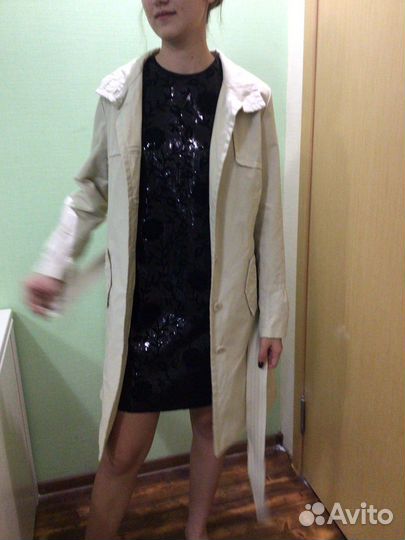 Плащ женский 44