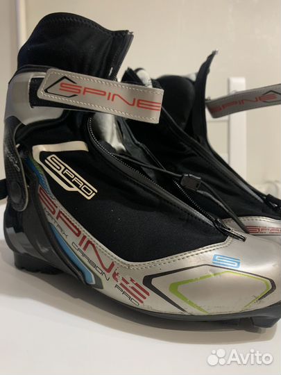 Лыжные ботинки коньковые spine