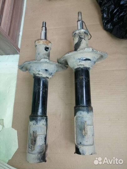 Стойки передние