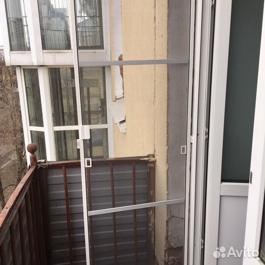 Сетка москитная на двери