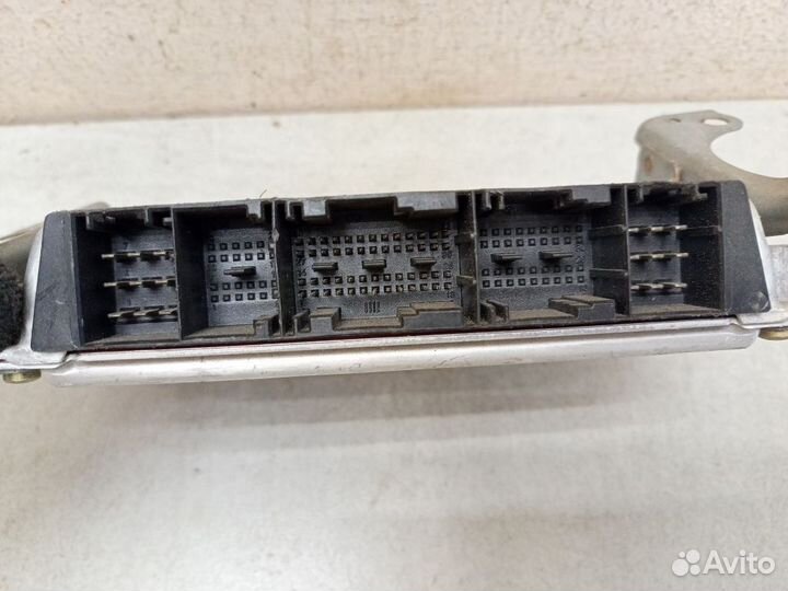 Блок управления двигателем 896610W133