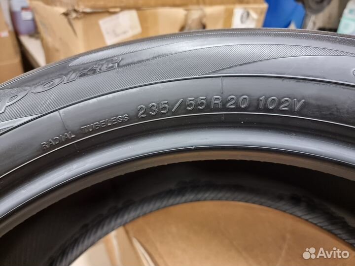 Yokohama Advan Sport V103B 235/55 R20 102V