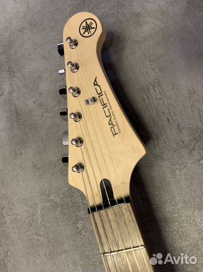 Электрогитара yamaha pacifica 012