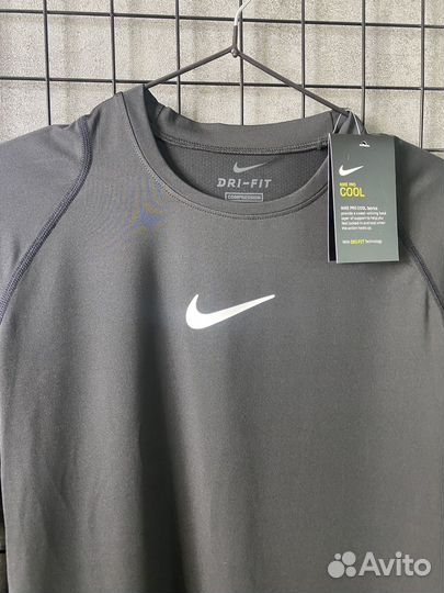 Рашгард nike