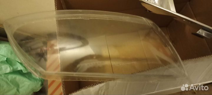 Стекло фары granta