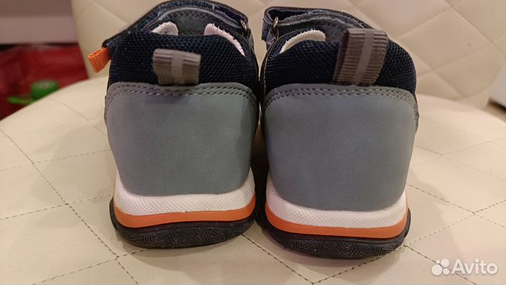 Сандалии tombi 23 новые