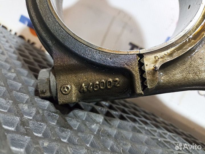 4600300220 Поршень с шатуном