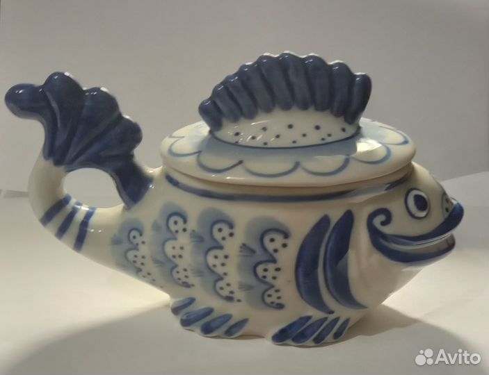 Сахарница в виде рыбы. Гжель, СССР