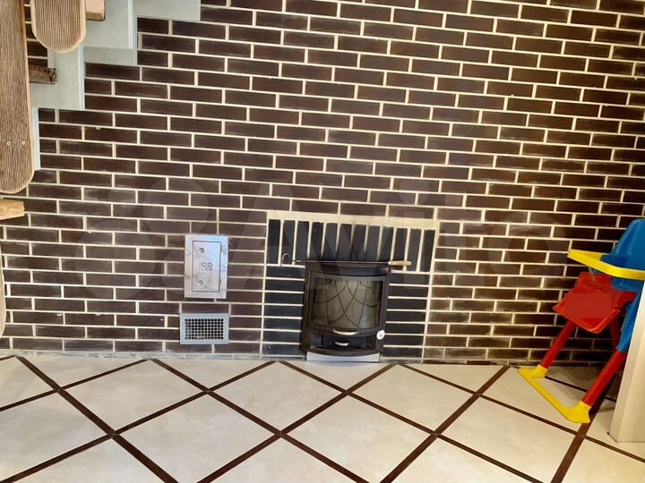 Дом 100 м² на участке 4 сот.