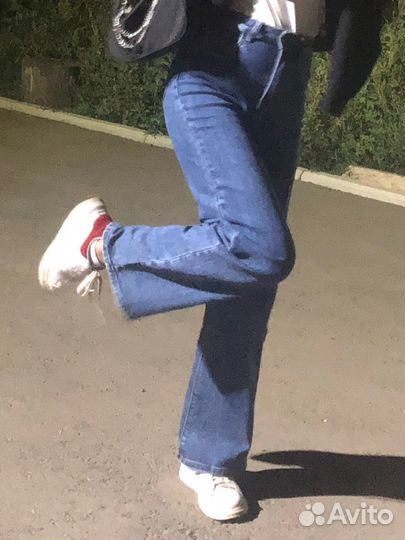 Джинсы женские