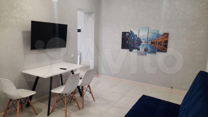 2-к. квартира, 47 м², 1/3 эт.