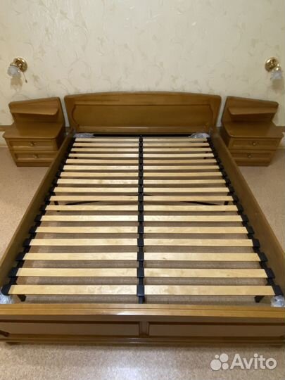 Мебель для спальни из нат.дерева ольха б/у