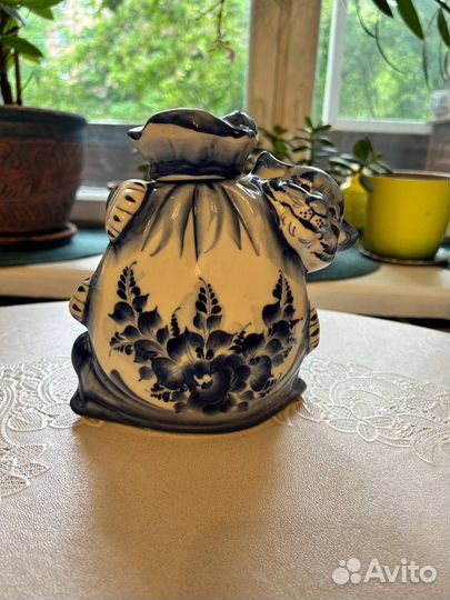 Фарфоровая посуда гжель