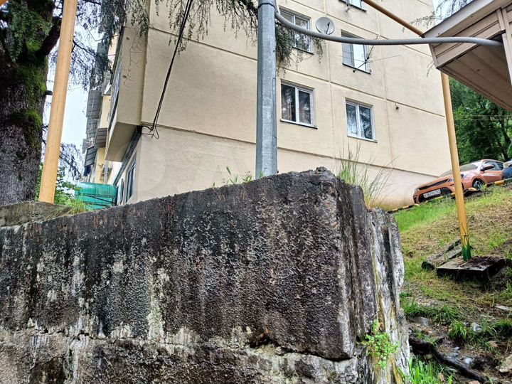 3-к. квартира, 63 м², 1/4 эт.