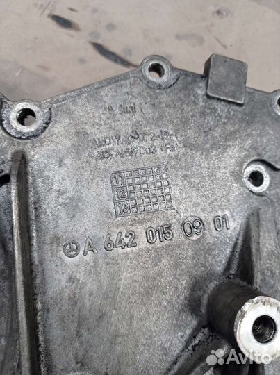 Передняя крышка двигателя Mercedes-Benz OM642 б/у