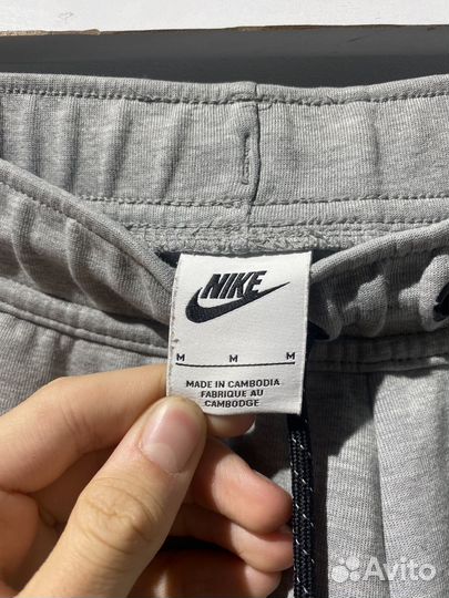 Спортивные штаны nike tech fleece