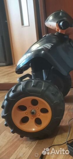 Детский квадроцикл на аккумуляторе