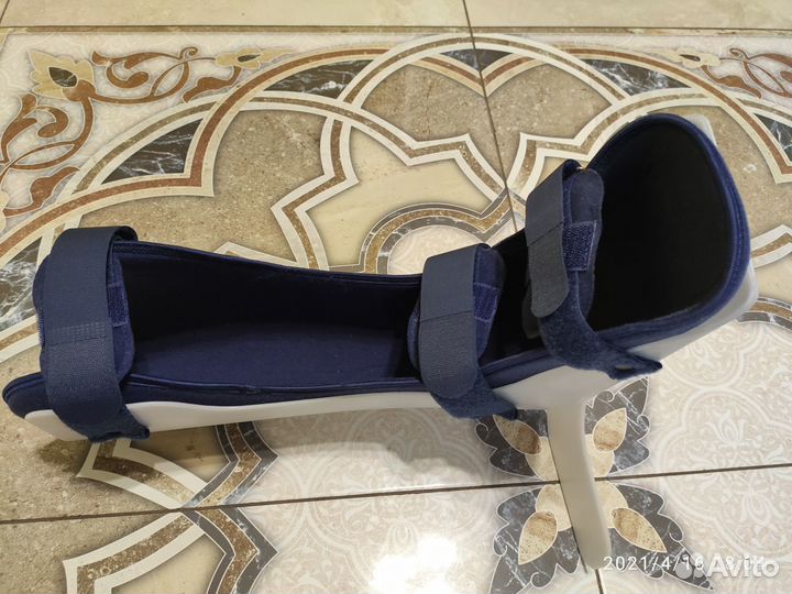 Деротационный сапожок. Ортопедический сапог