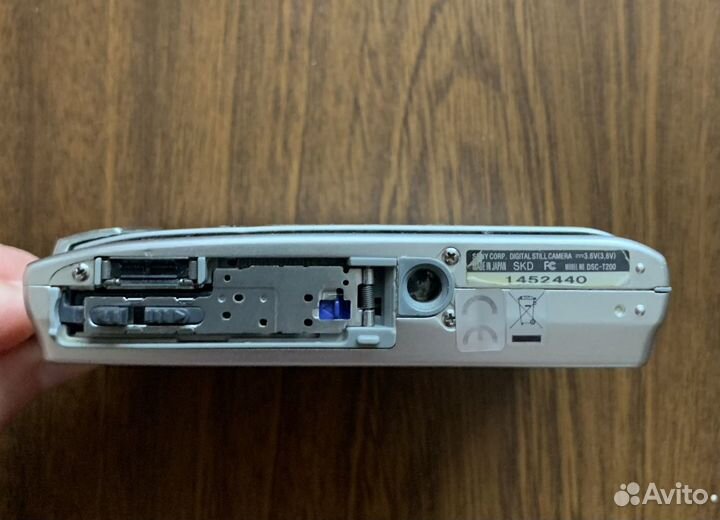 Фотоаппарат Sony DSC-T200