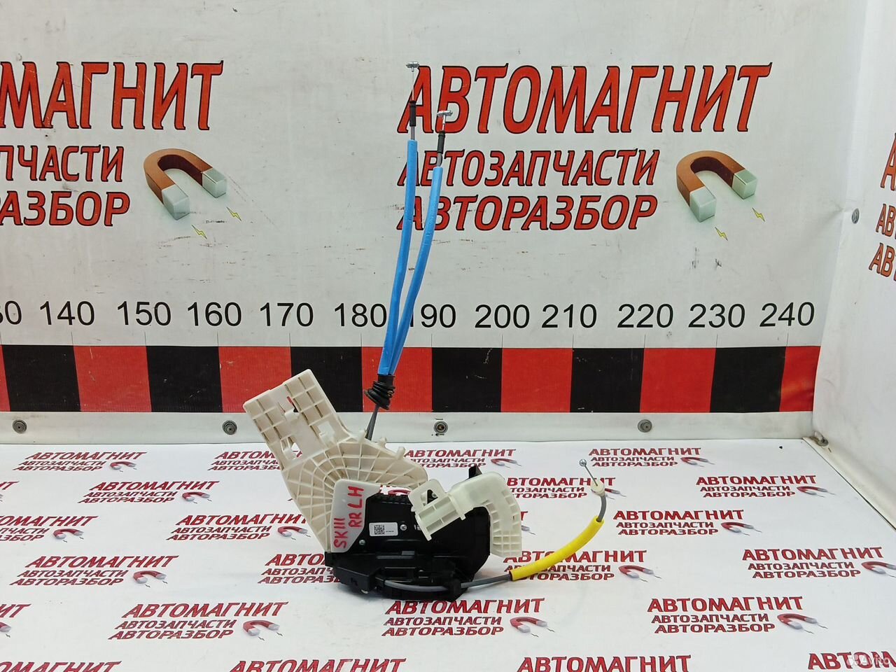 Замок двери задней левой Киа Соул 3