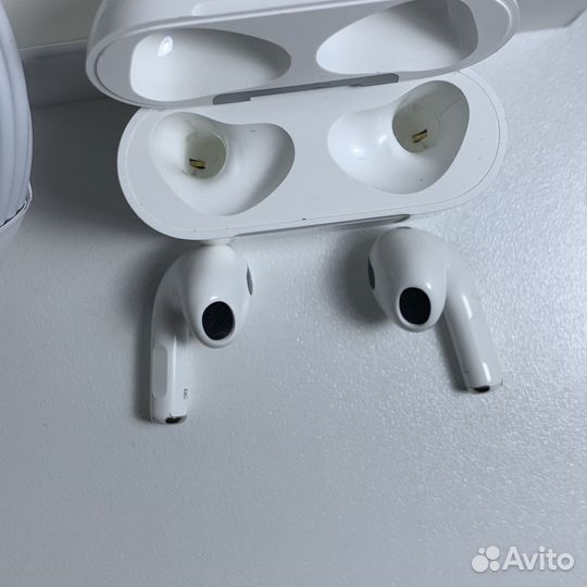 Airpods 3 (реплика)