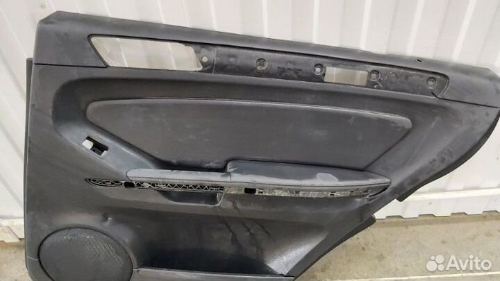 Обшивка двери задняя правая Mercedes Gl 320 Cdi
