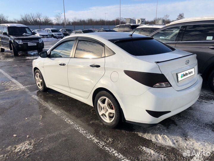 Hyundai Solaris 1.4 МТ, 2014, 196 219 км