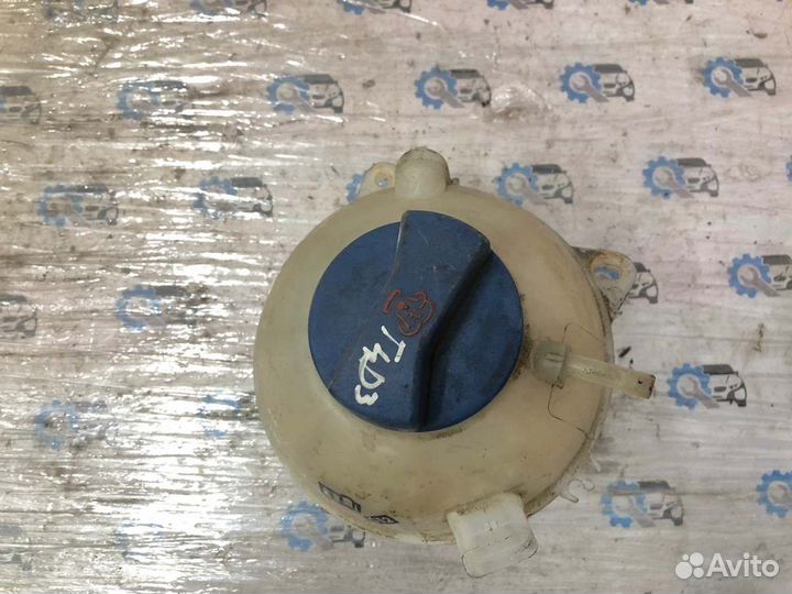 Бачок расширительный передний Volkswagen Golf 4