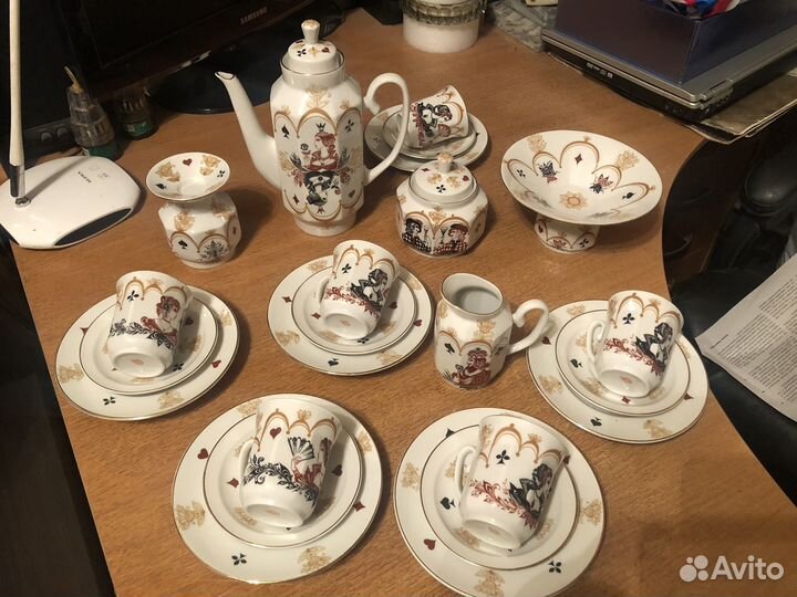 Редкий старинный сервис,пиковая дама